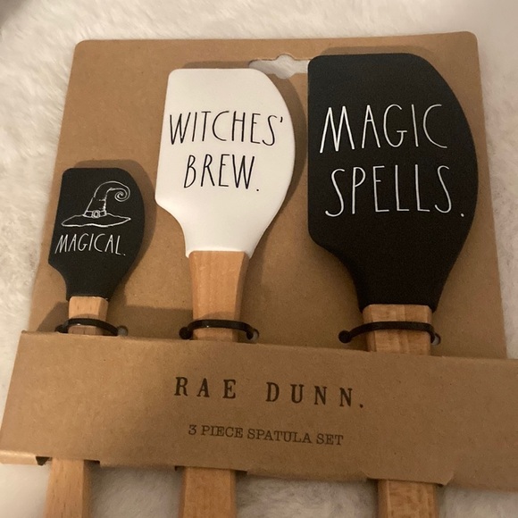 Rae Dunn Halloween Spatulas - Picture 2 of 8